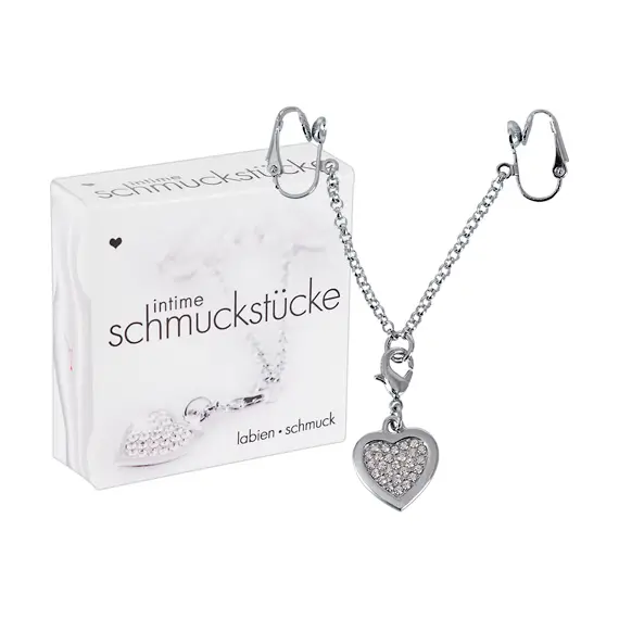 INTIMATE HEART-SHAPED CHAIN